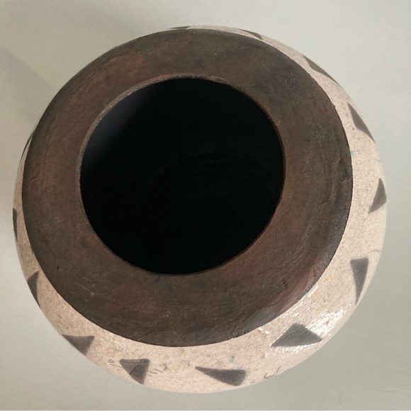 Unique Vintage Pottery - Picture 3 of 11